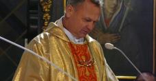 Na początku Eucharystii ks. kan. Antoni Sokołowski przedstawił historię proszowickiej parafii